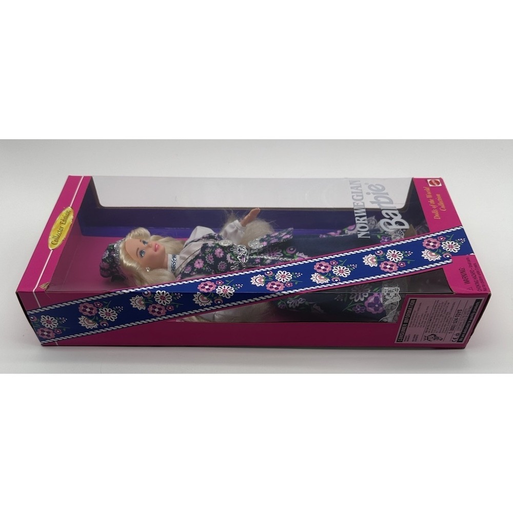 1995 MATTEL NORWEGIAN BARBIE DOLLS OF THE WORLD COLLECTOR EDITION 14450 NEW - Picture 2 of 6